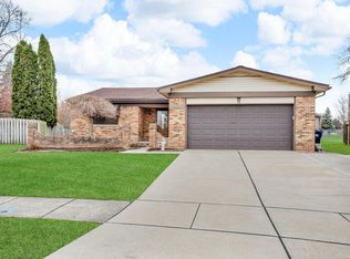33097 Beth Ann Dr, Sterling Heights, MI 48310