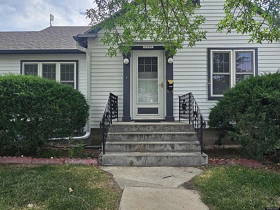 4th image of 2541 Main St