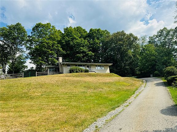 2nd image of 105 Westview Dr