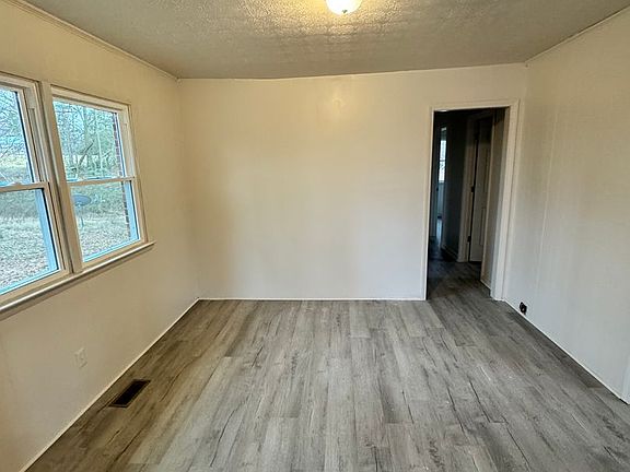 2nd image of 217 Bridges Cir