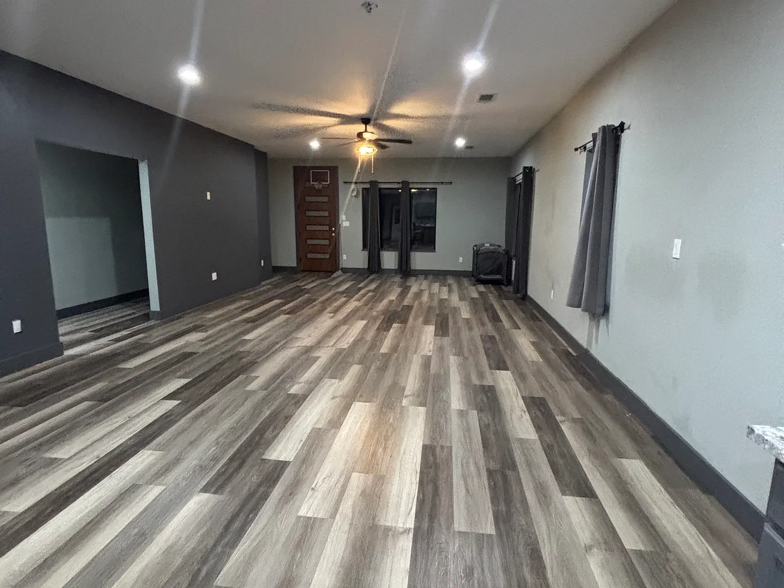 3 bed, 2000 sqft, $2,200 — Photo 2