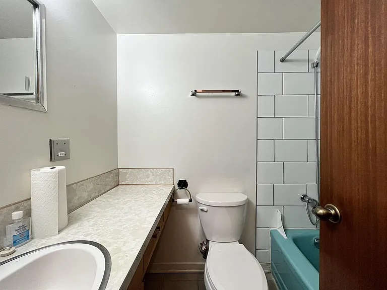 2120 Cornwall St #12 — Photo 2