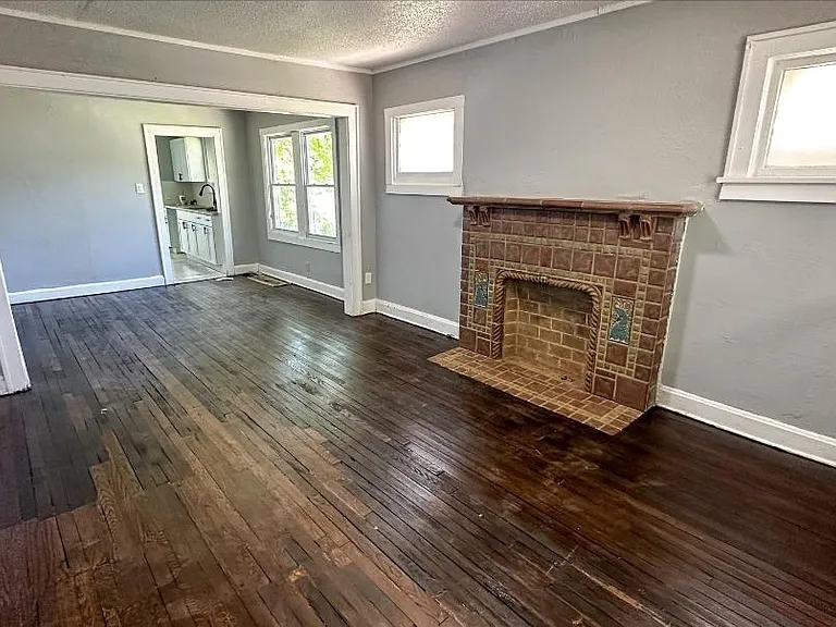 5719 Michigan Ave — Photo 3