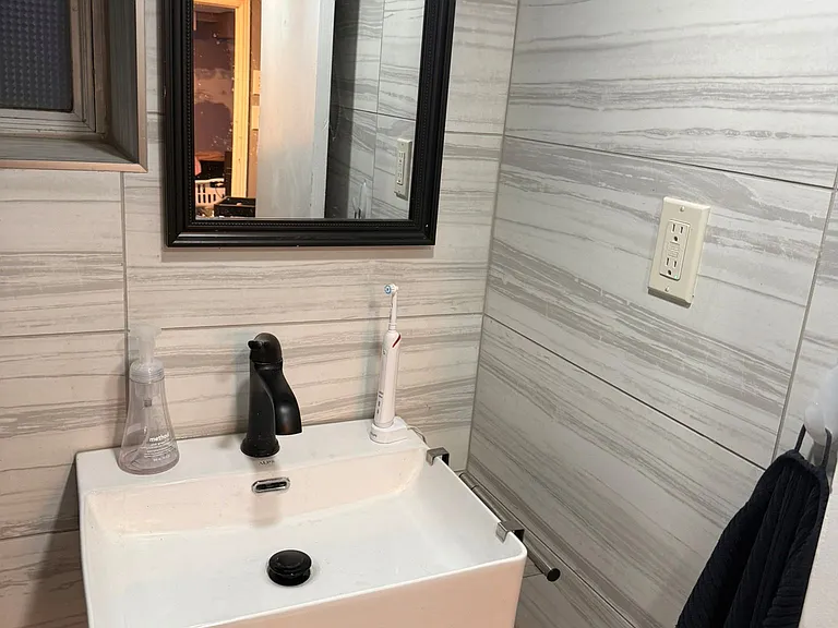 222 Combe Ave #1 — Photo 12