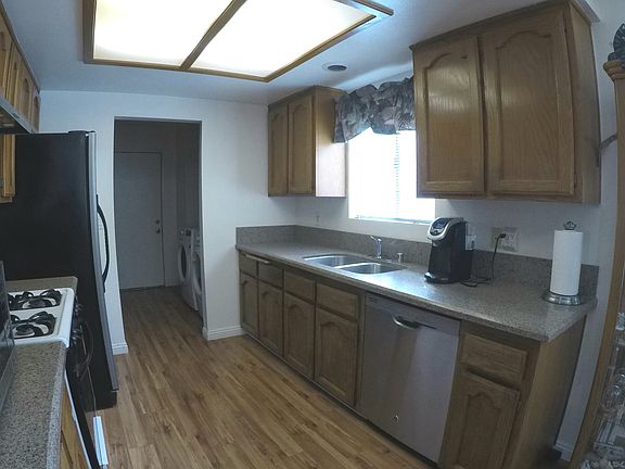 5th image of 15262 Monterey Ave