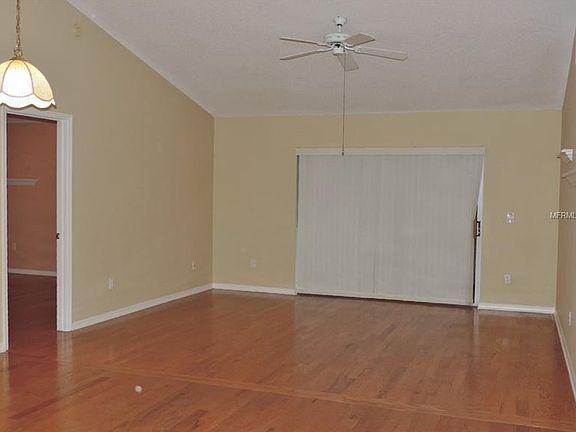 5th image of 3002 Clamont Ln