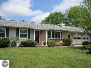4440 W Hillcrest Dr, Traverse City, MI 49685