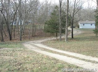 100 Hickory Rd, Eldon, MO 65026