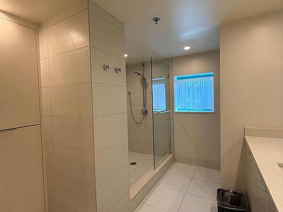 5th image of 1341 Kapiolani Blvd Suite 17A