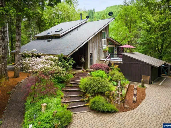 12251 SW East Creek Rd, Willamina, OR 97396