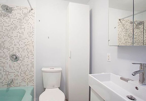 5th image of 321A 15th St #1