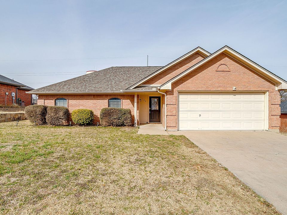 1st image of 109 Paula Dr