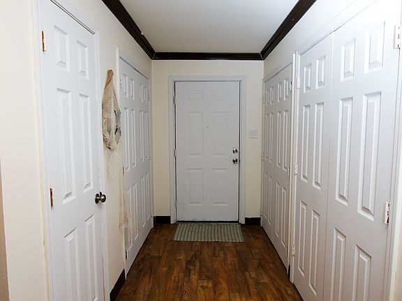 4th image of 275 W Smith St