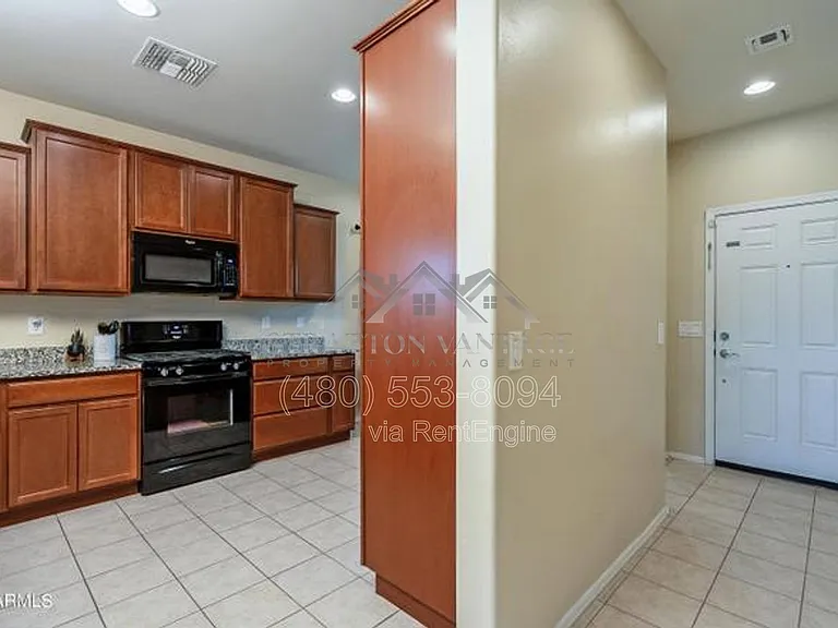 5614 W Montebello Way — Photo 5