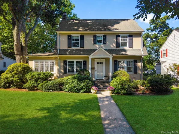 330 Carroll Avenue, Mamaroneck, NY 10543