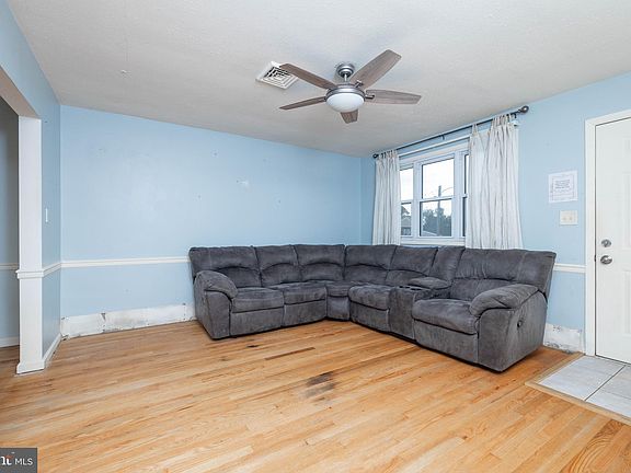2nd image of 3 Atwood Ct