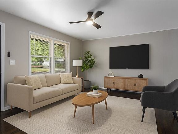 3rd image of 215 Park Ave