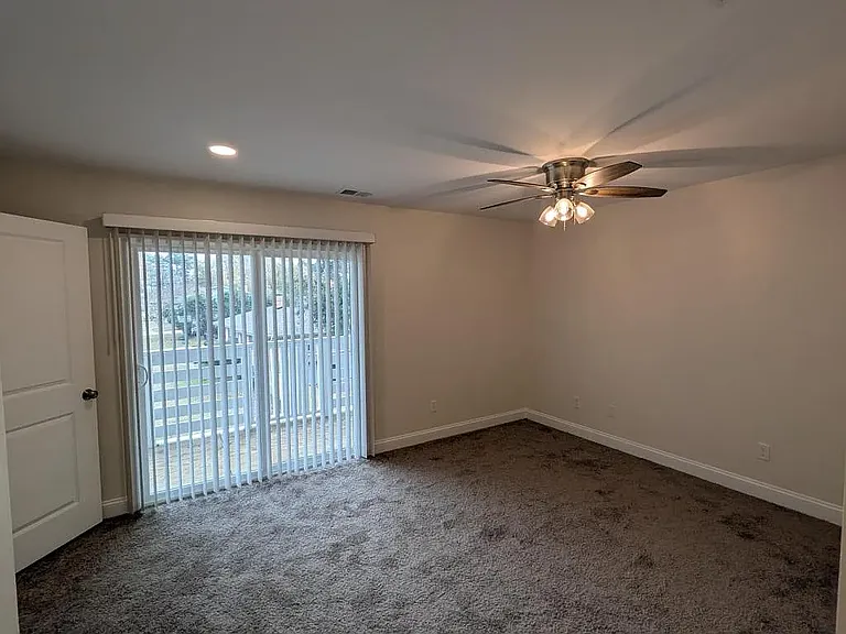 Keystone Luxury Apartments — Photo 14