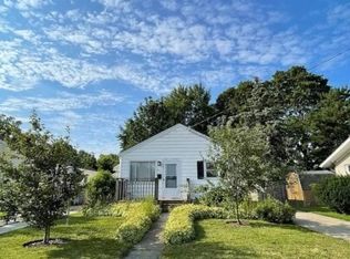 1415 W Mount Hope Ave, Lansing, MI 48910