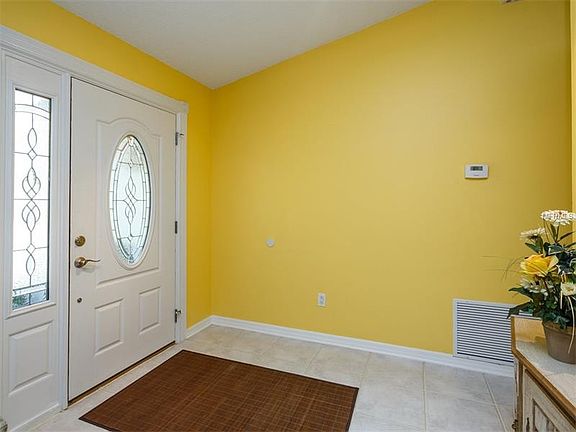 4th image of 804 Lake Jackson Cir
