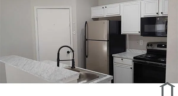 1216 Weaver St — Photo 7