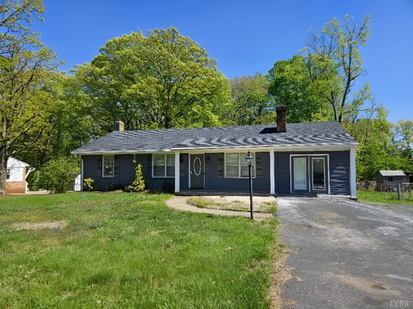 138 W Bethel Dr, Madison Heights, VA 24572