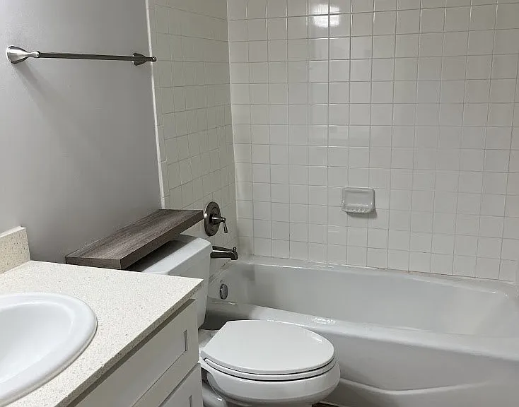 Juniper Springs Apartments — Photo 38