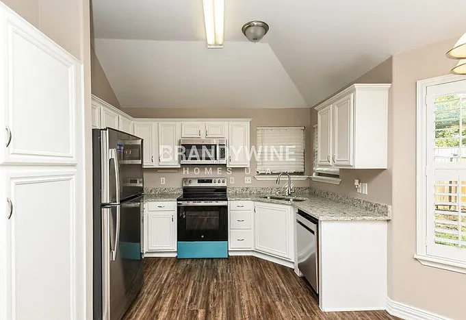 4804 Deal Dr — Photo 11