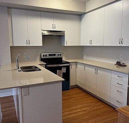 4th image of 585 Colborne St E #1006