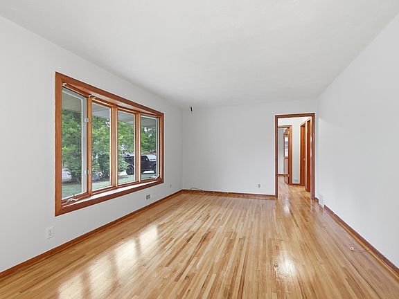 3rd image of 8739 Hadley Ave S