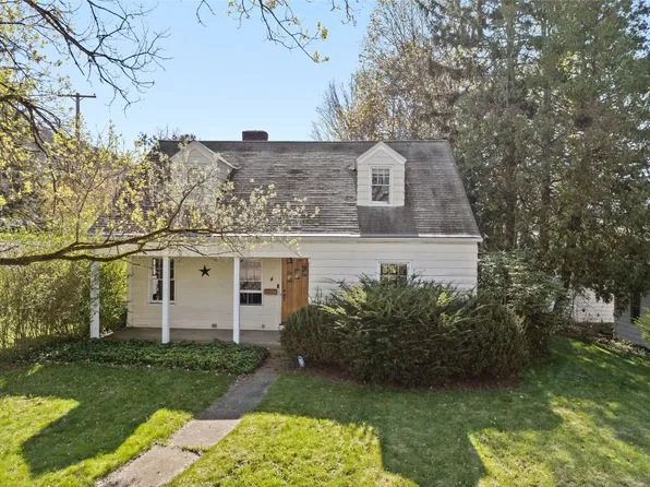 4 Brookfield Rd, Binghamton, NY 13903