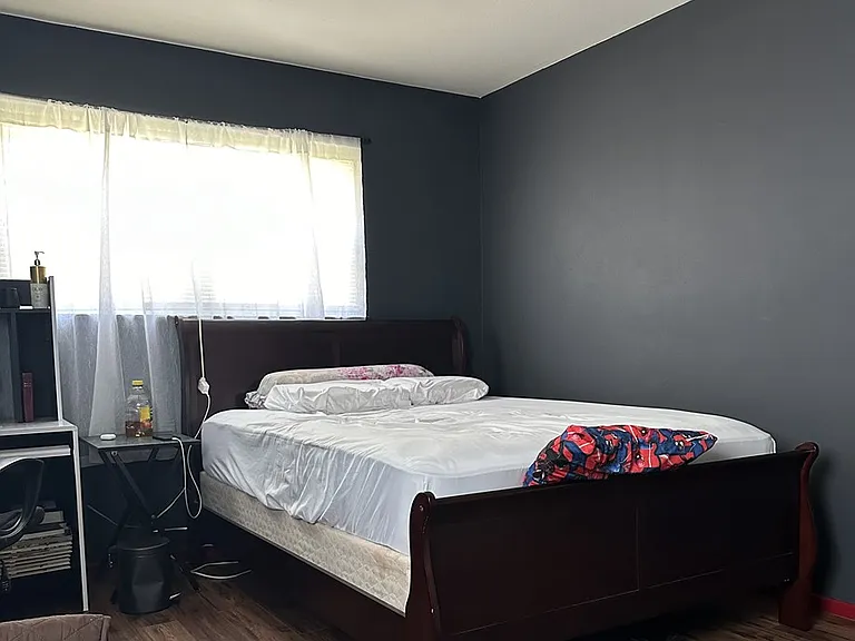 3326 W Dengar Ave — Photo 2