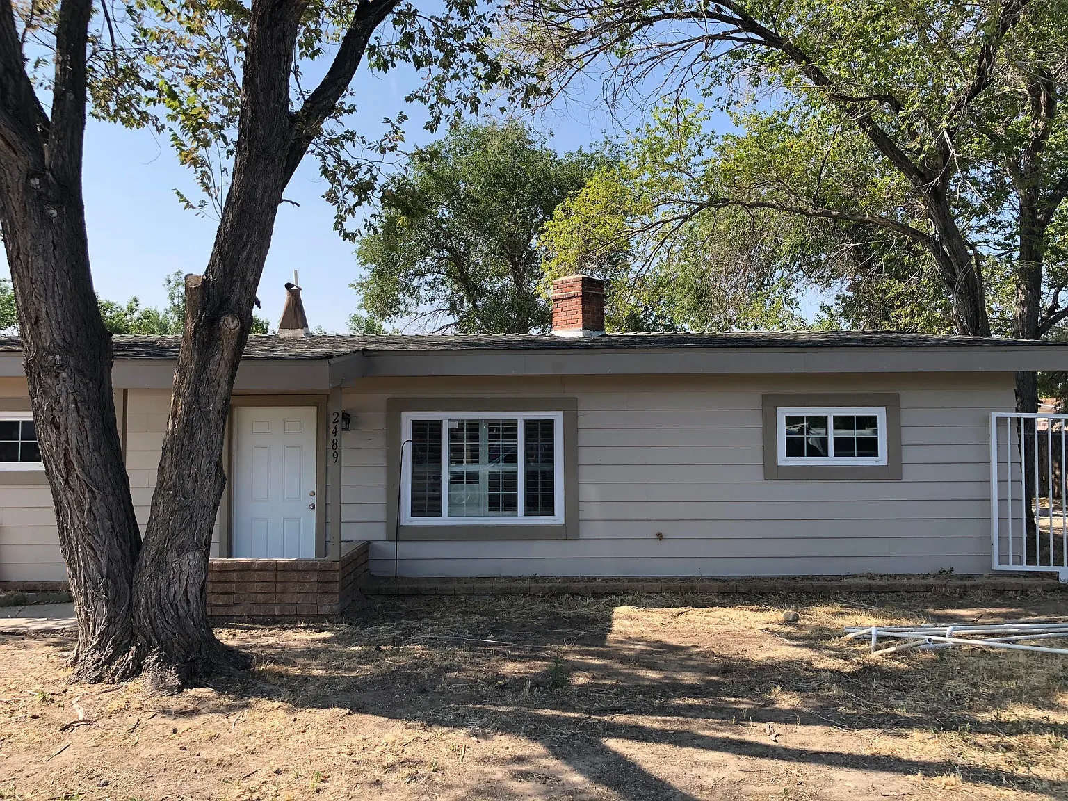 2489 Sherman Ln photo 1