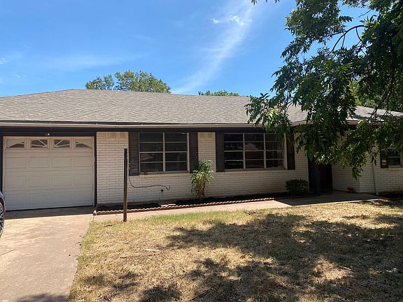 2nd image of 1715 Meadowbrook Dr