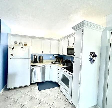 5th image of 603 Sea Pine Way APT G1