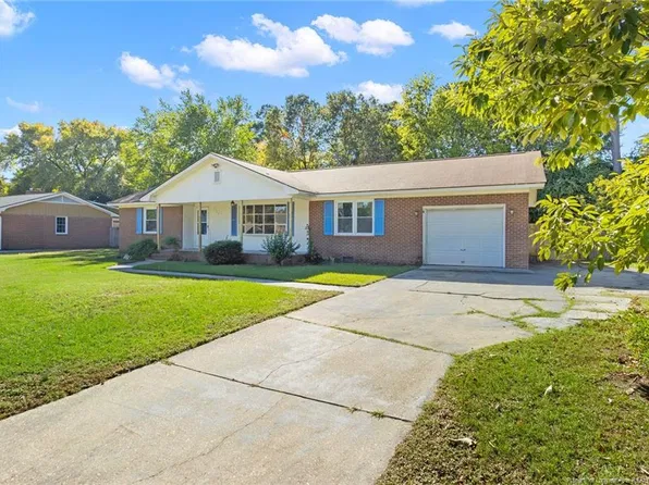 6309 Whitehall Dr, Fayetteville, NC 28303