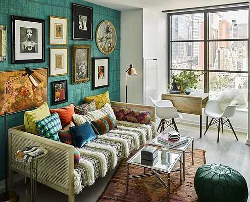 Rented by The Bloomstone Group LLC | media 24