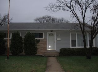 8200 W Muriel Pl, Milwaukee, WI 53218