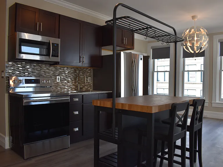 Kitchen & Living Room