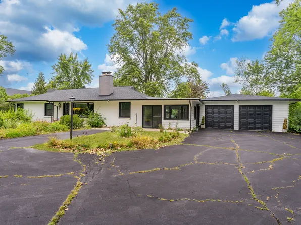 2970 Duffy Ln, Riverwoods, IL 60015