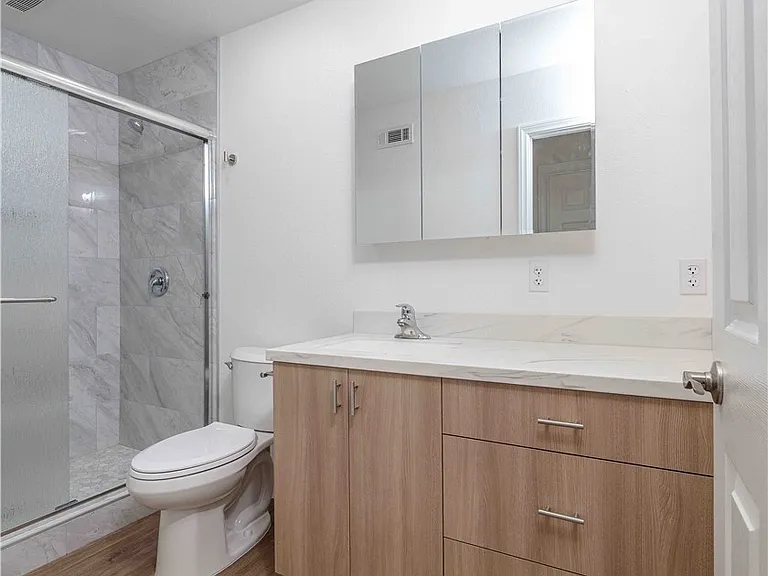 10419 Hayford St #J — Photo 19