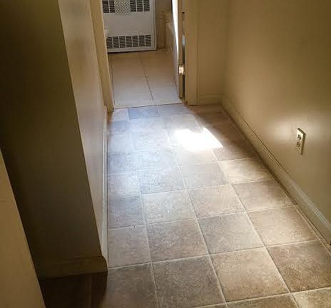 3rd image of 205 W Broadway #B8
