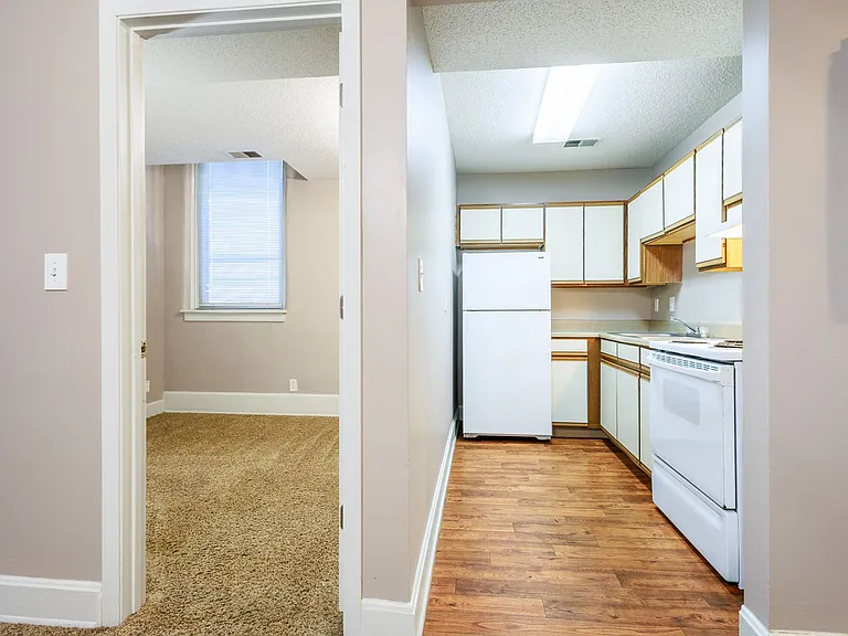2120 Deer Park Blvd — Photo 6