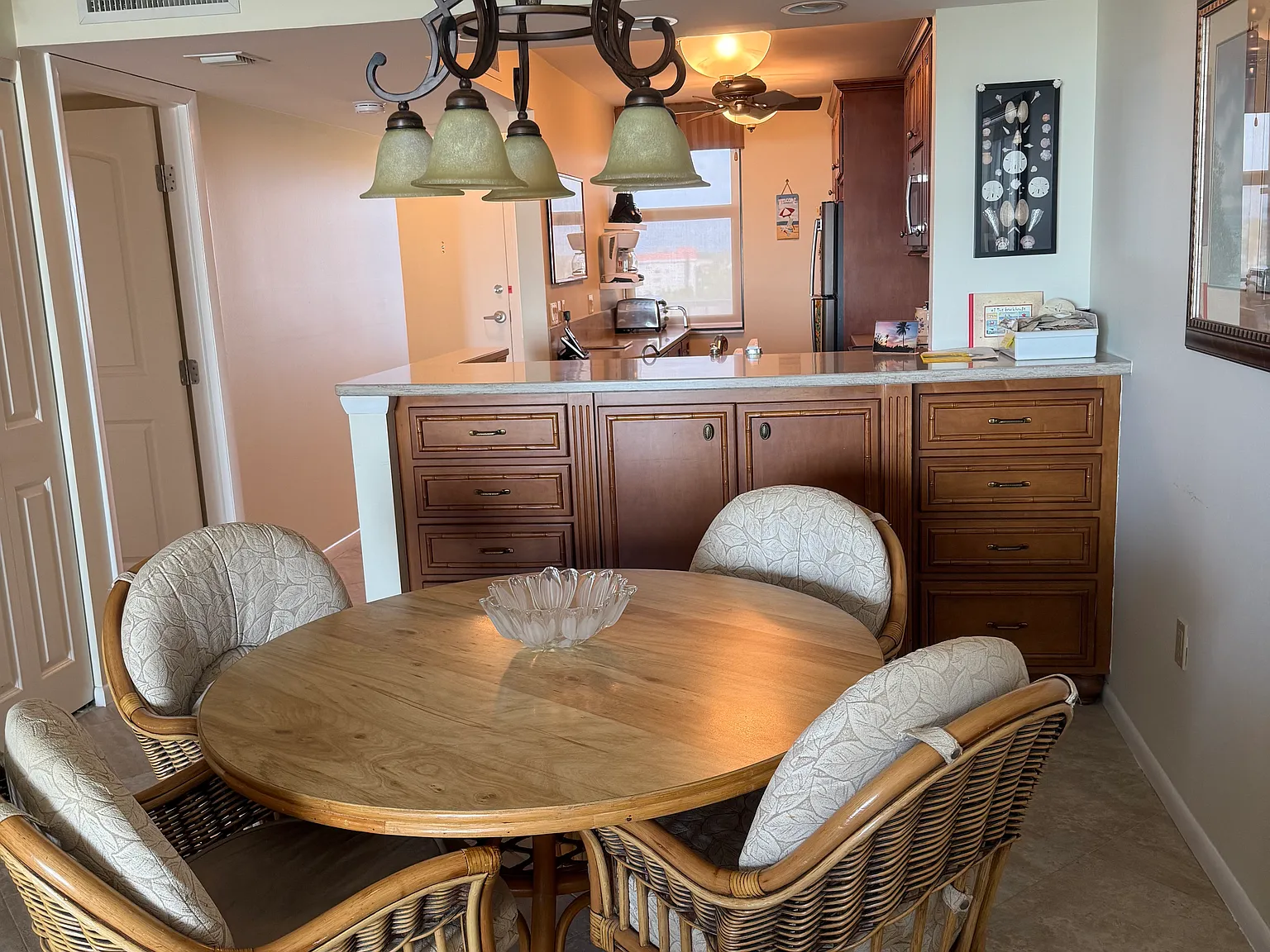 2 bed, 1070 sqft, $10,000 — Photo 3