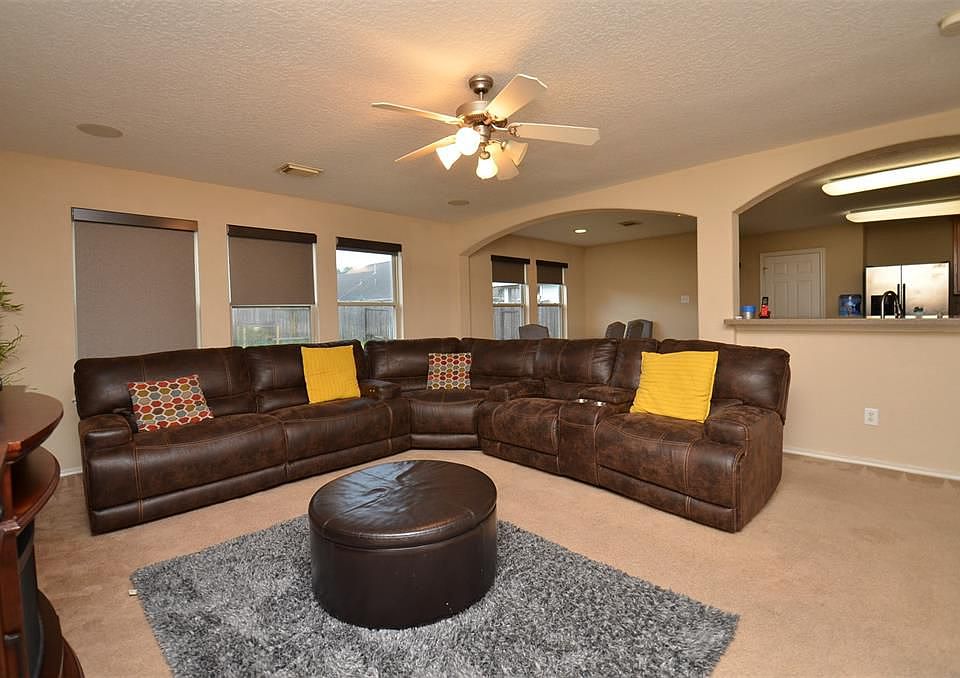 1st image of 11215 Overland Trail Dr