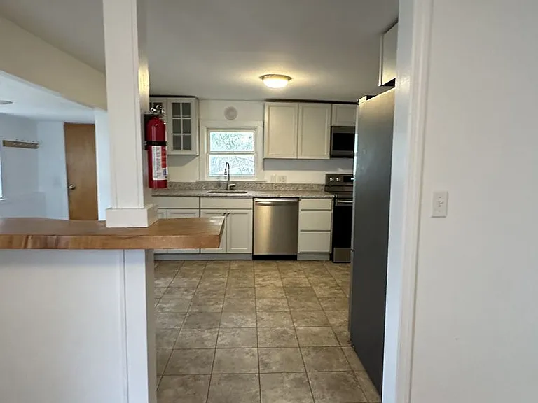 340 Manhattan Dr — Photo 46