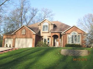 2524 Hillcrest Ave, Plymouth, IN 46563
