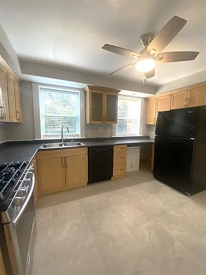 2 bed, 726 sqft, $2,800 — Photo 3