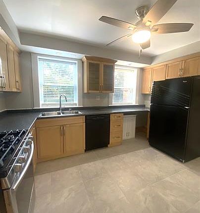 3rd image of 4 Oleary Way APT 76