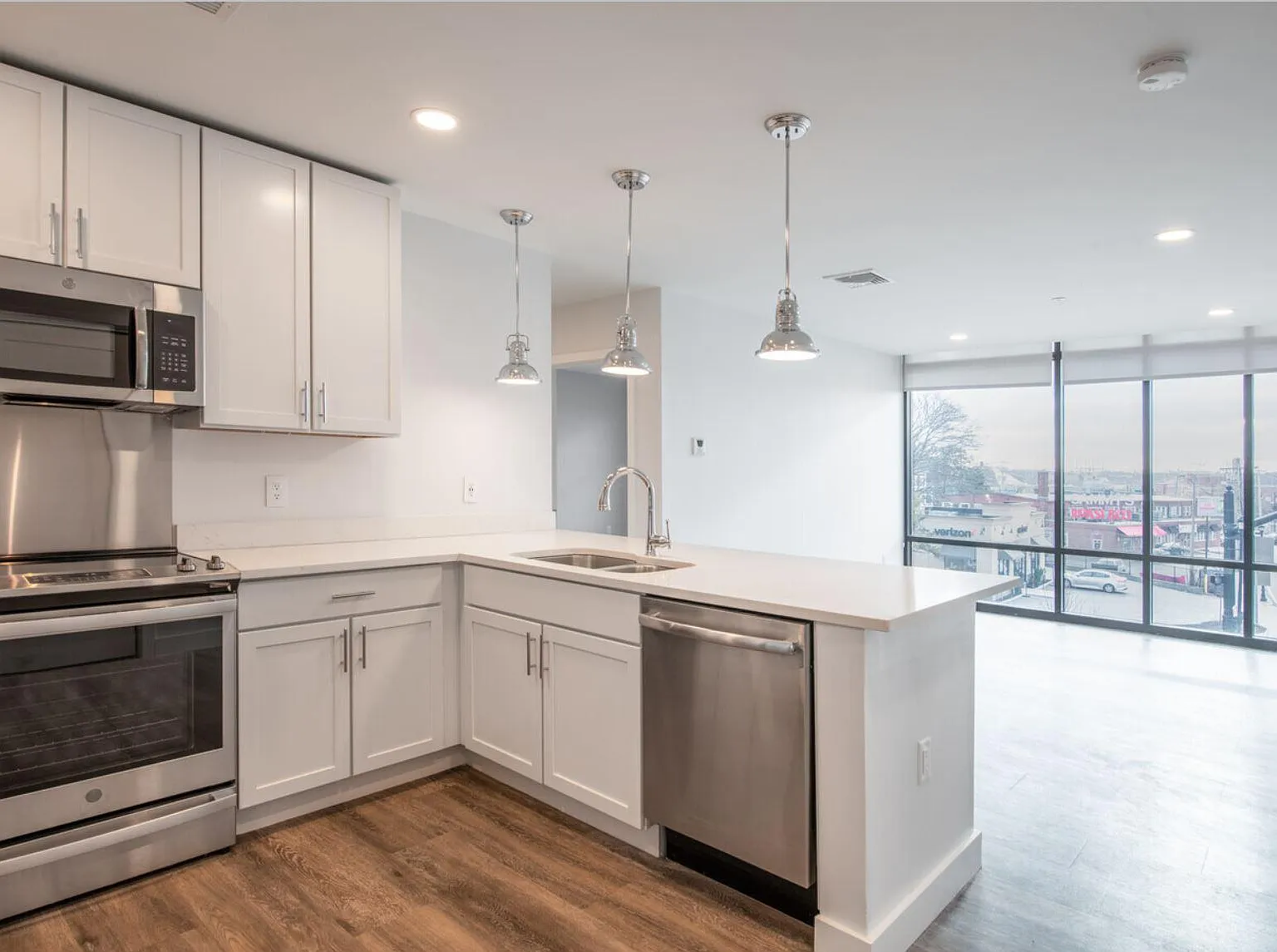 231 Washington Residences — Photo 1